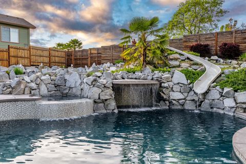 Tiny photo for 32 Pebble Creek Drive, Eagle Point, OR 97524 (MLS # 220219651)