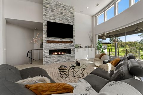 Tiny photo for 32 Pebble Creek Drive, Eagle Point, OR 97524 (MLS # 220219651)