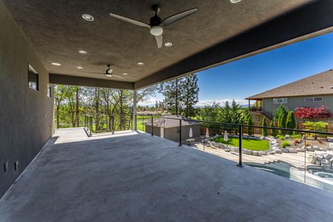 Tiny photo for 32 Pebble Creek Drive, Eagle Point, OR 97524 (MLS # 220219651)