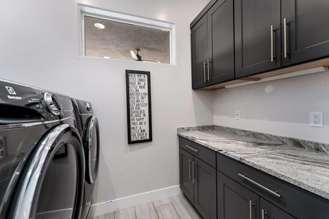 Tiny photo for 32 Pebble Creek Drive, Eagle Point, OR 97524 (MLS # 220219651)