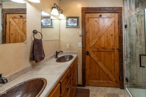 Tiny photo for 16470 SW Highway 126, Powell Butte, OR 97753 (MLS # 220224534)