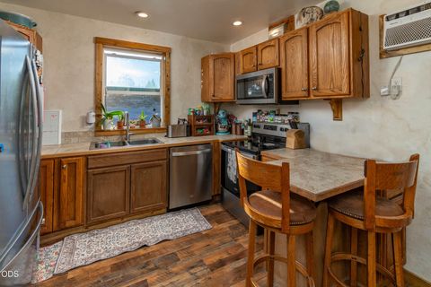 Tiny photo for 16470 SW Highway 126, Powell Butte, OR 97753 (MLS # 220224534)