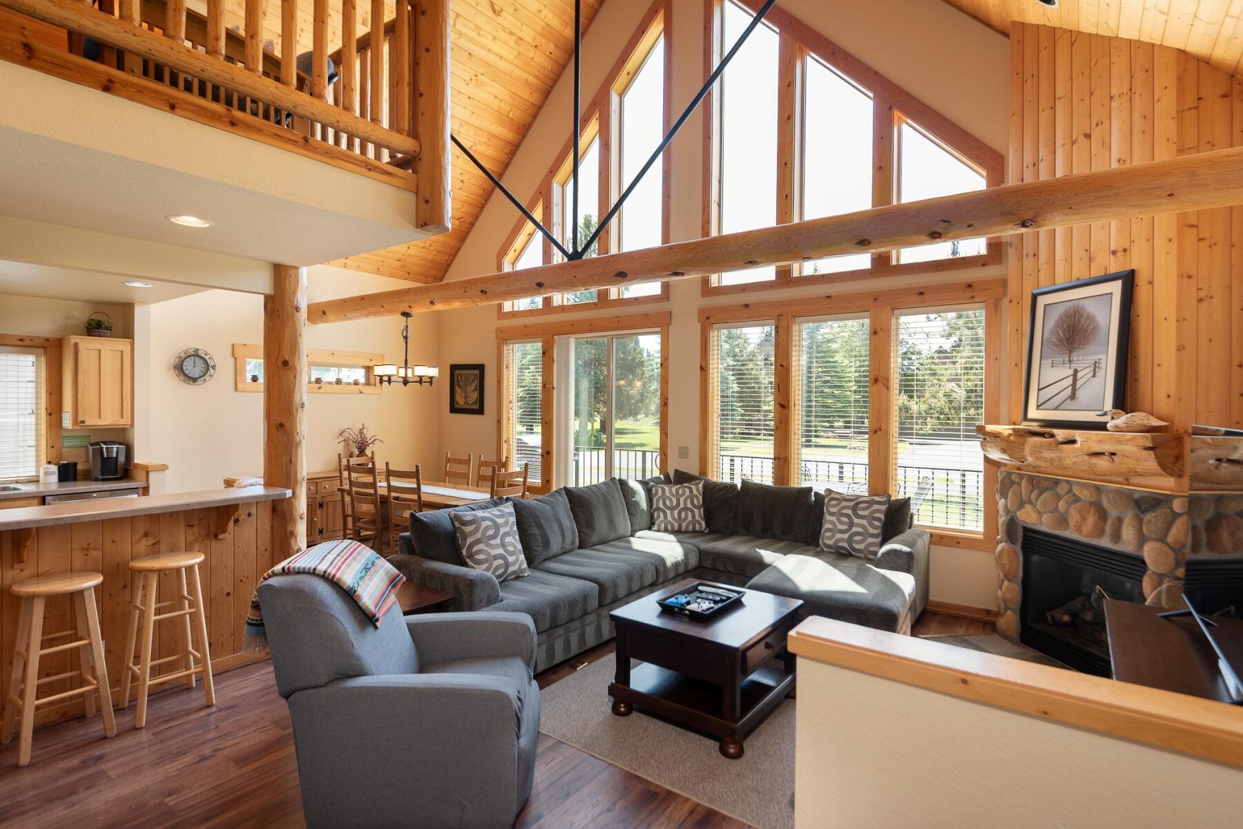 8578 Red Wing Lane