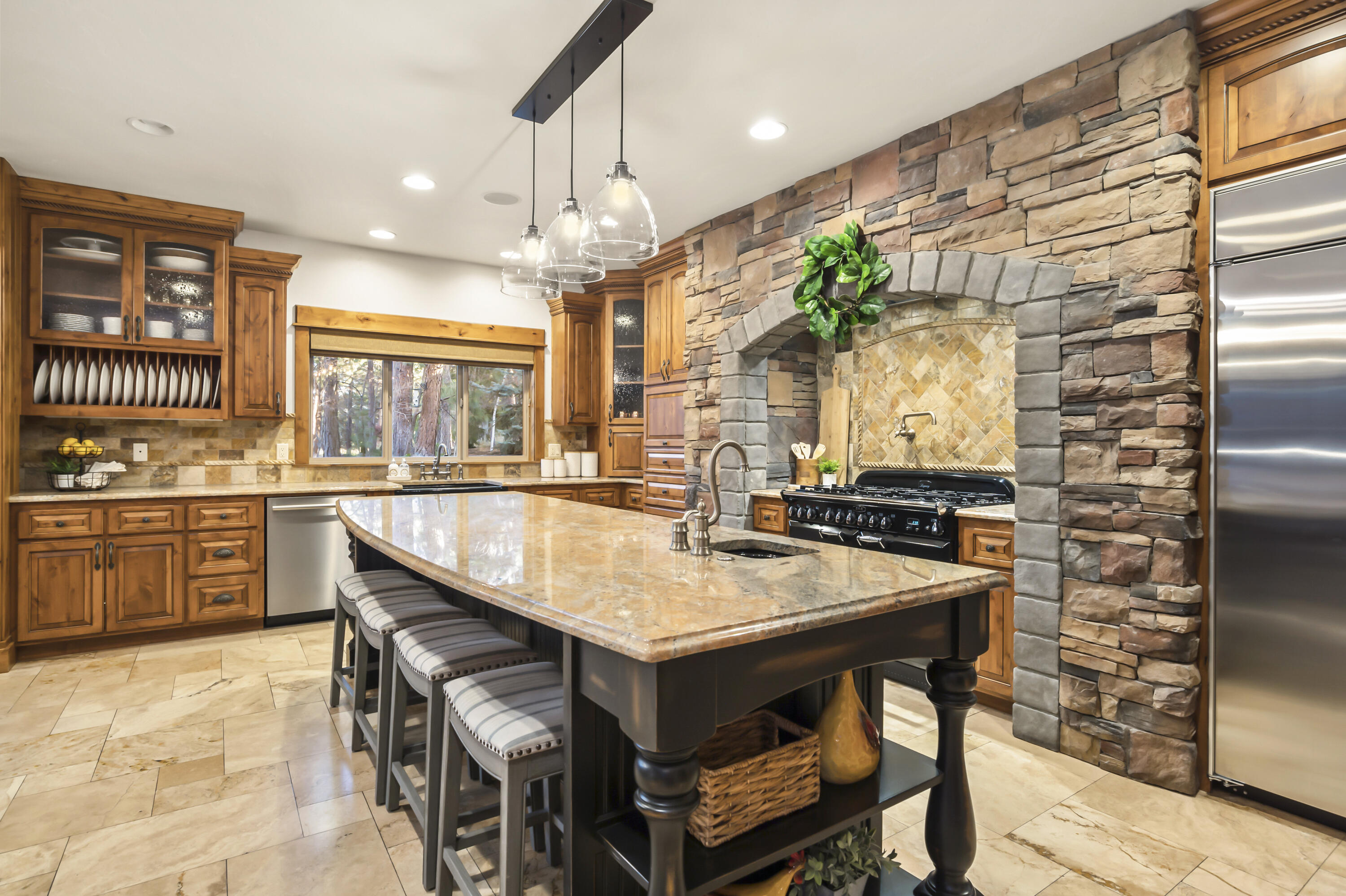 Broken Top - Residential