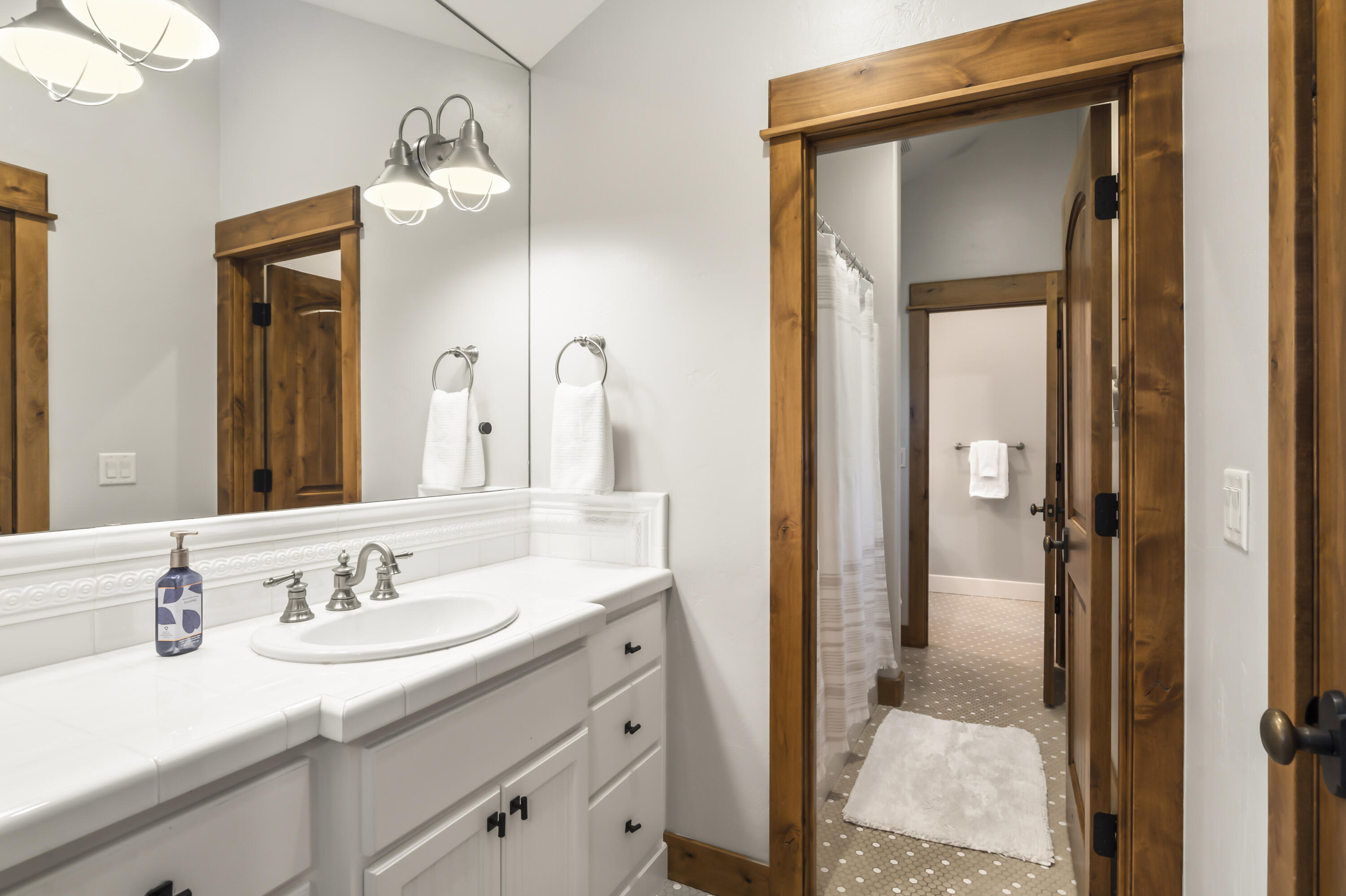 Broken Top - Residential