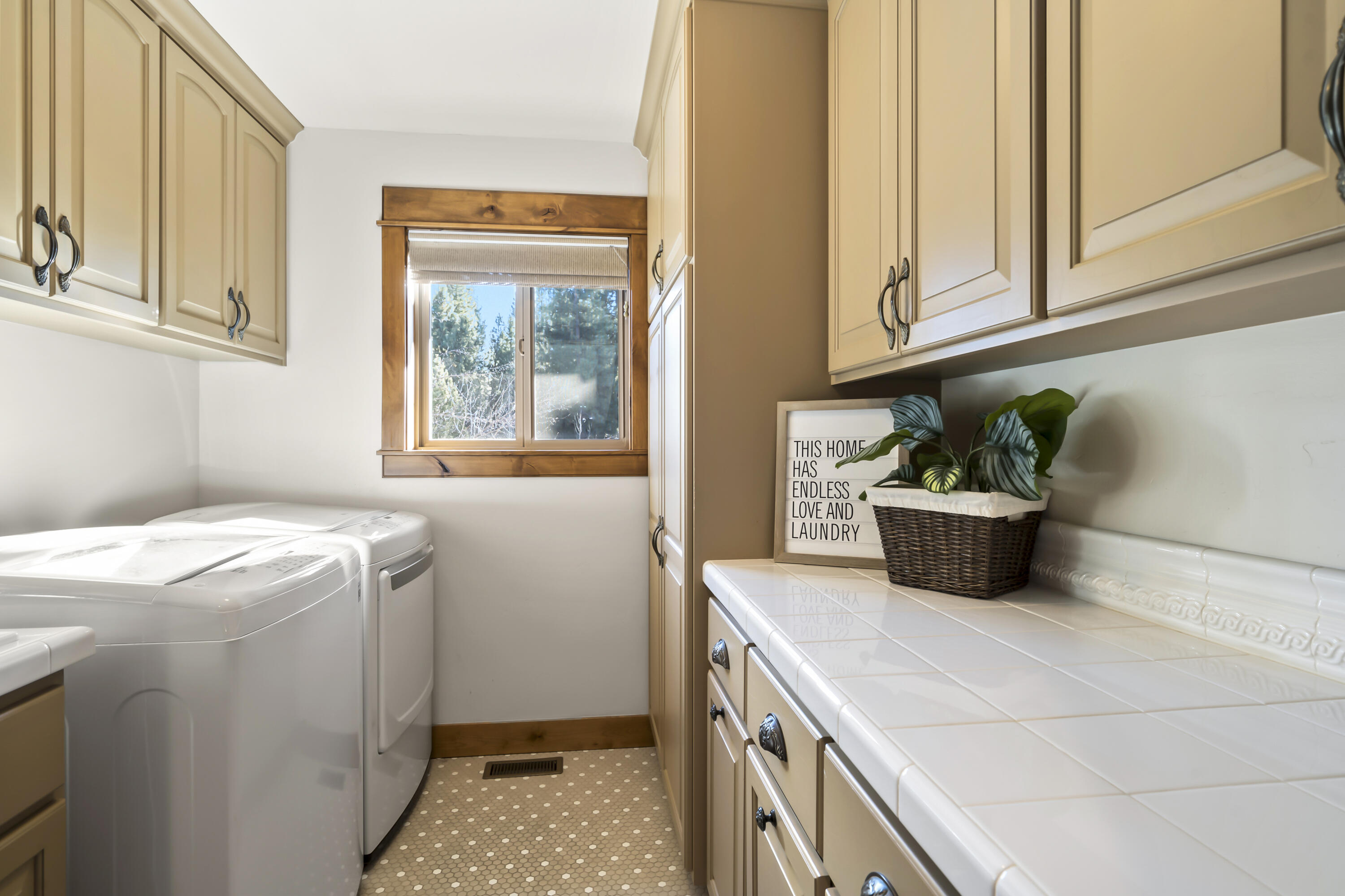 Broken Top - Residential