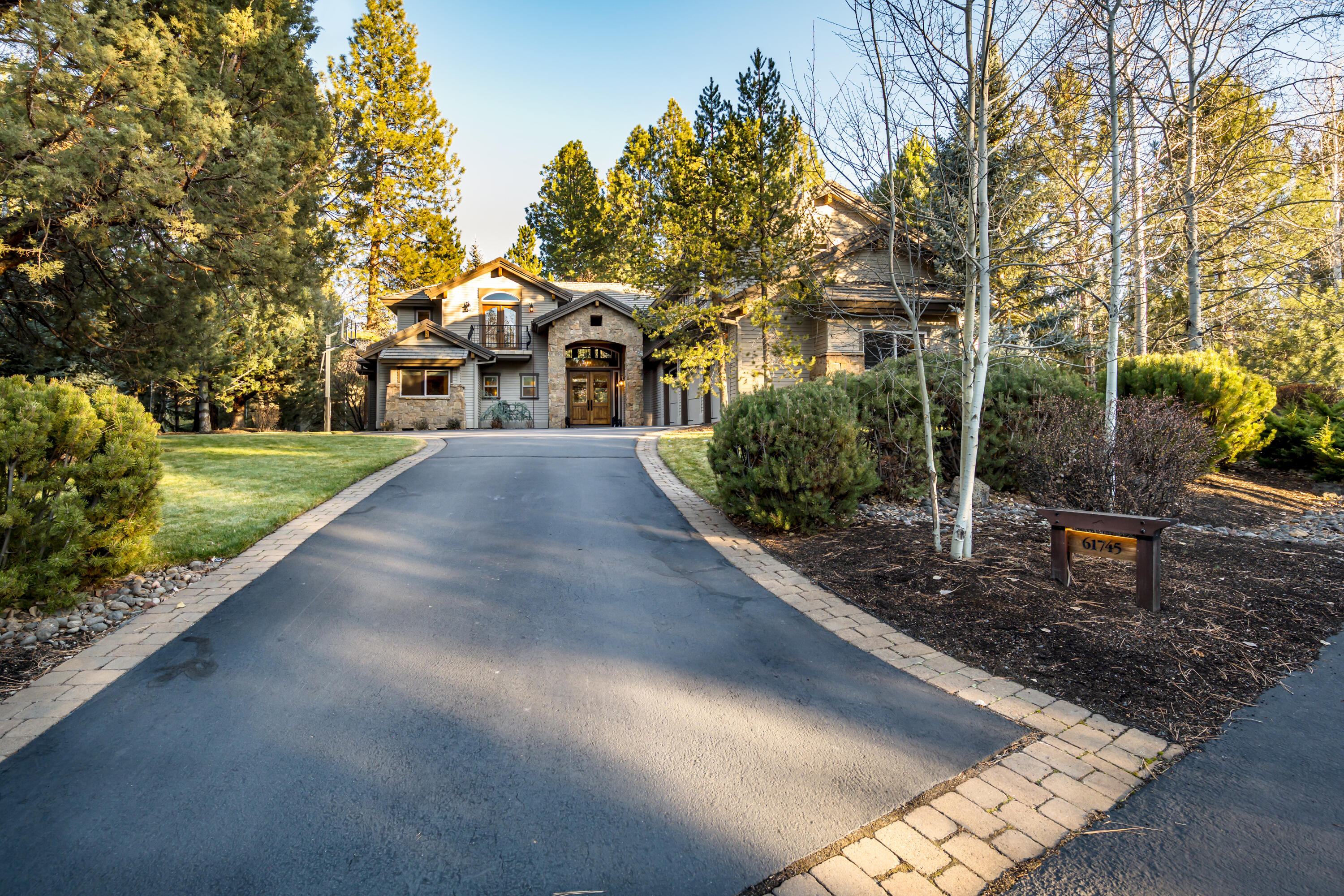 Broken Top - Residential