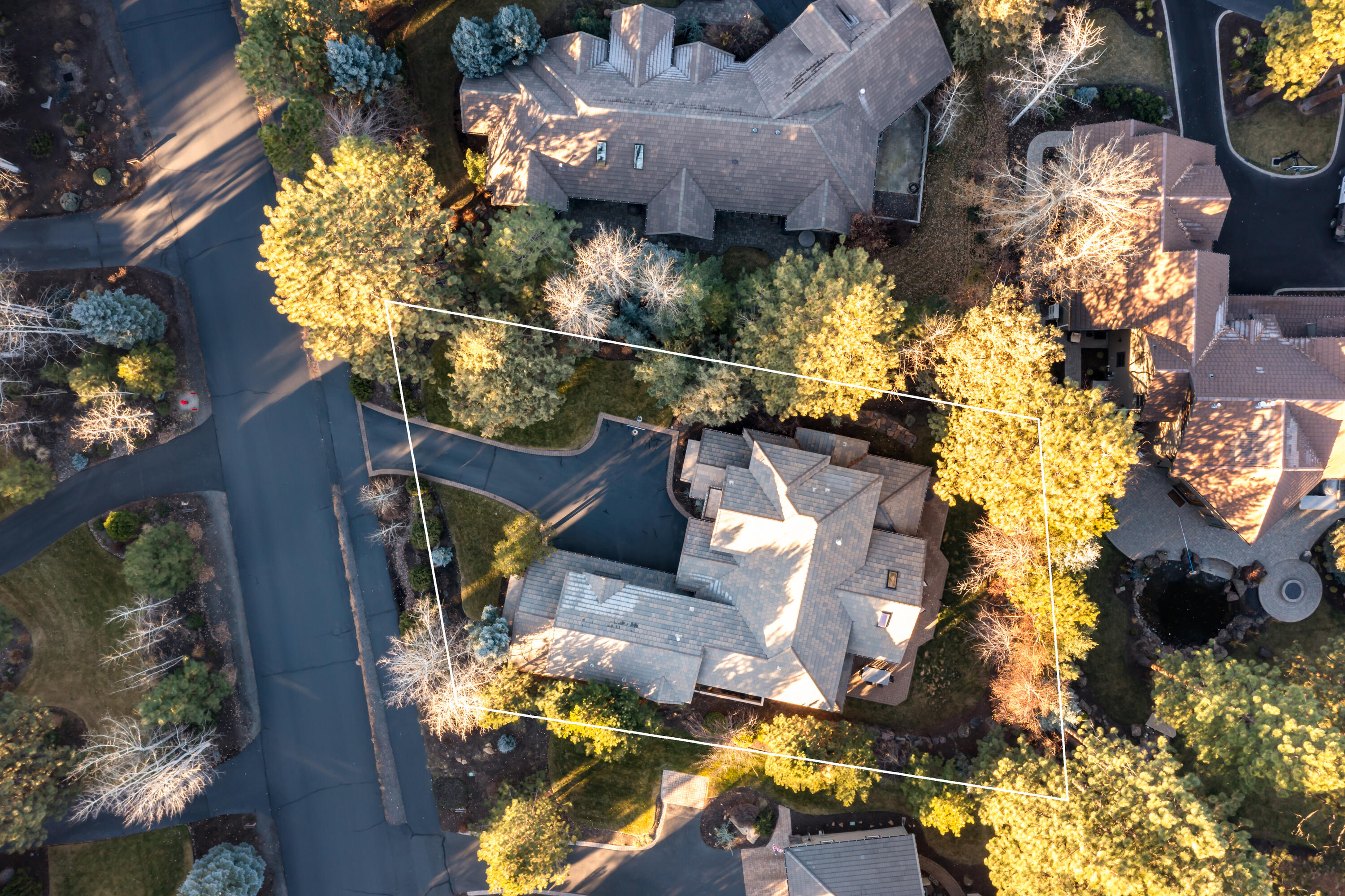 Broken Top - Residential