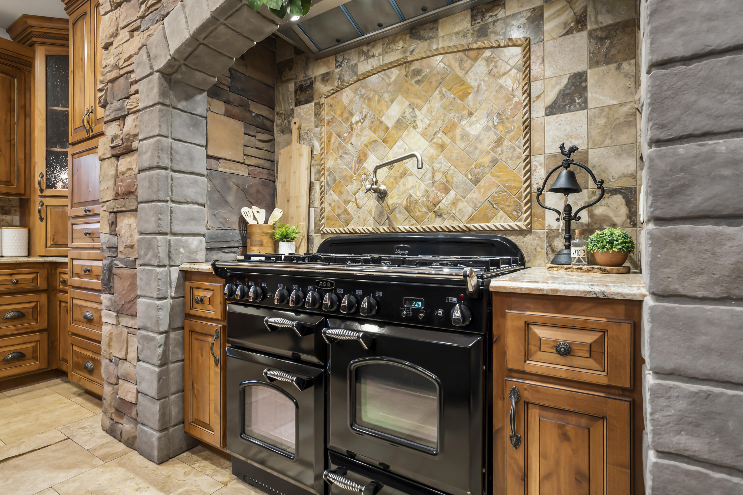 Broken Top - Residential