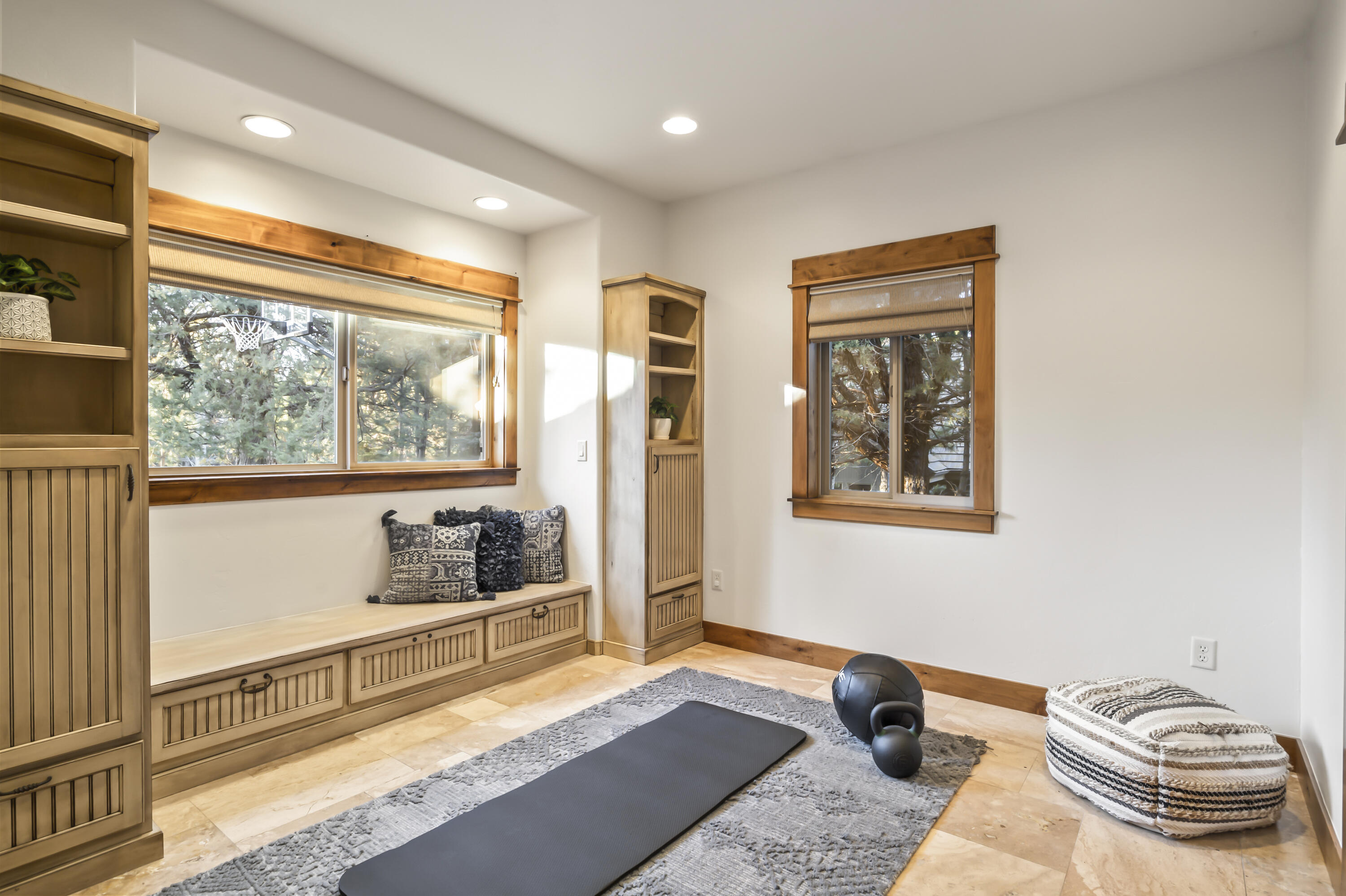 Broken Top - Residential