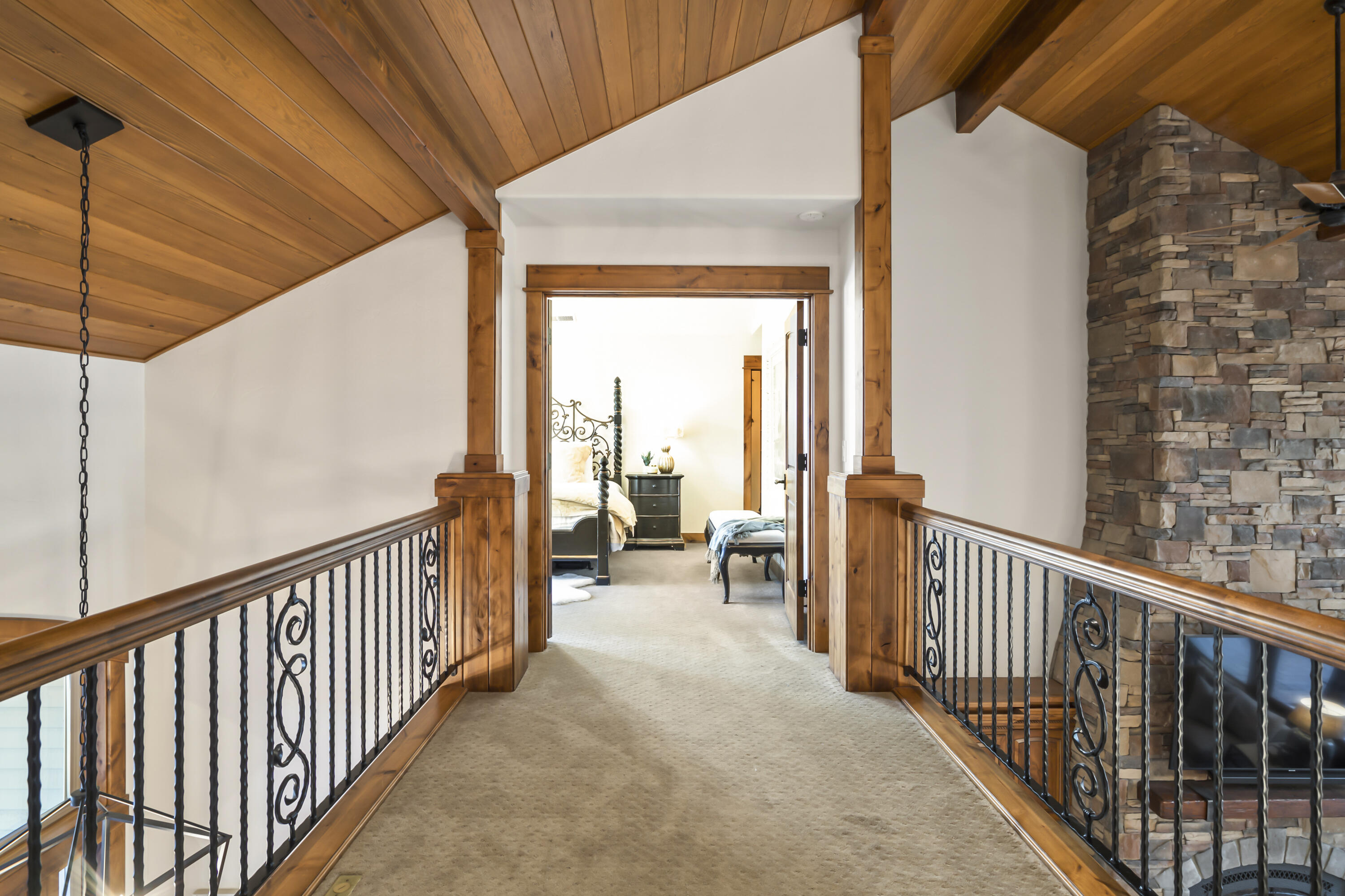 Broken Top - Residential