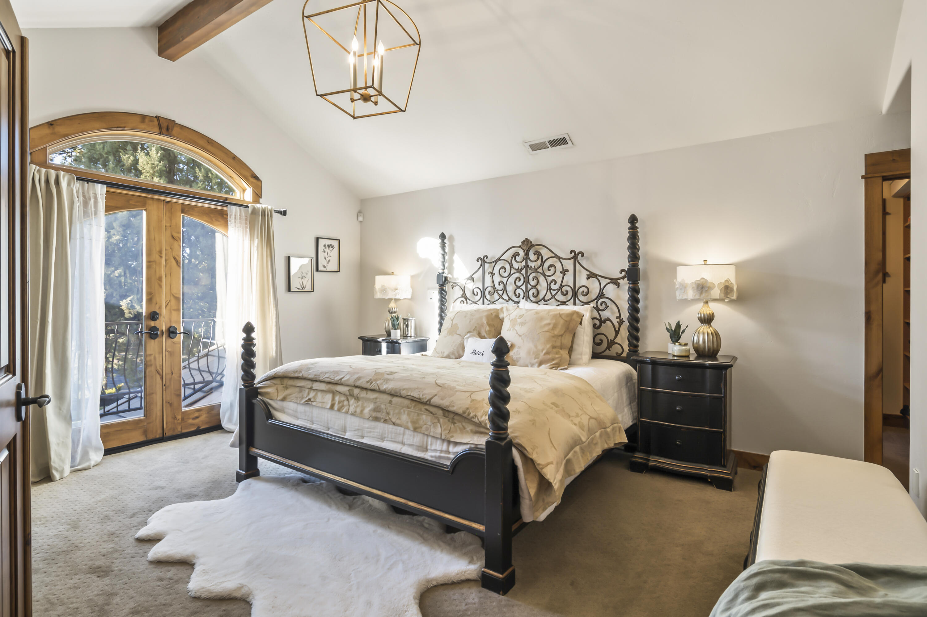 Broken Top - Residential