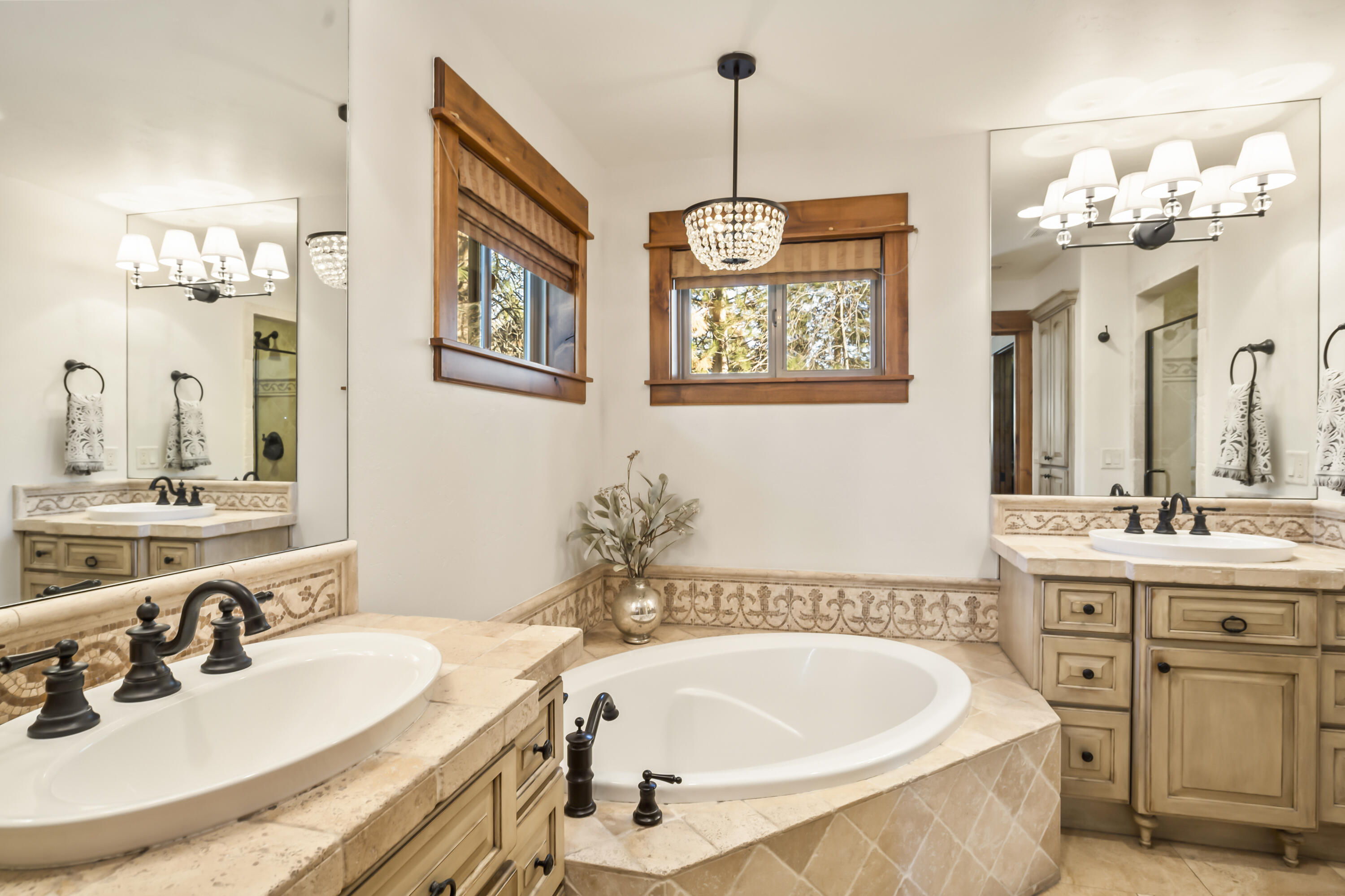 Broken Top - Residential