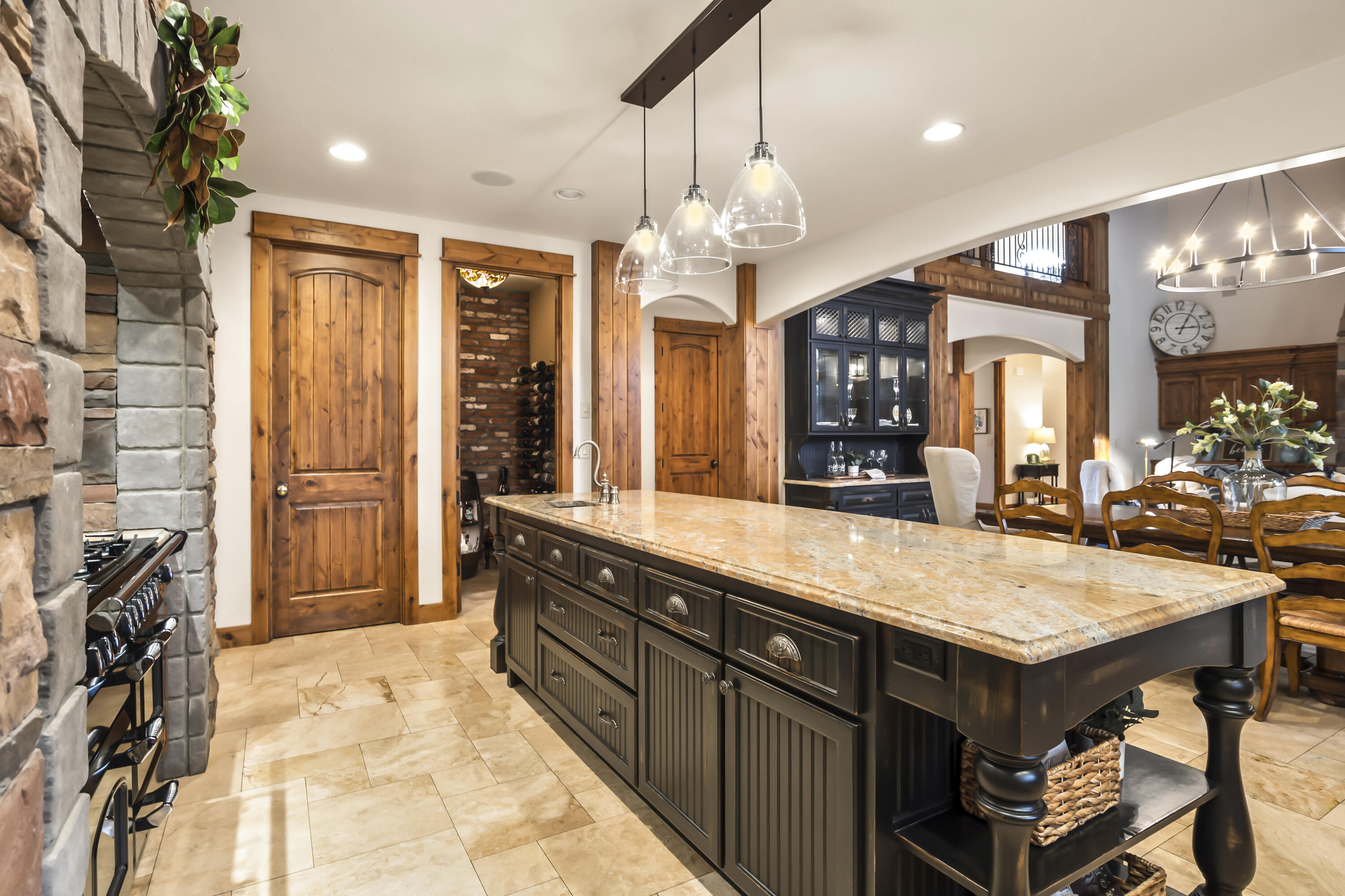 Broken Top - Residential