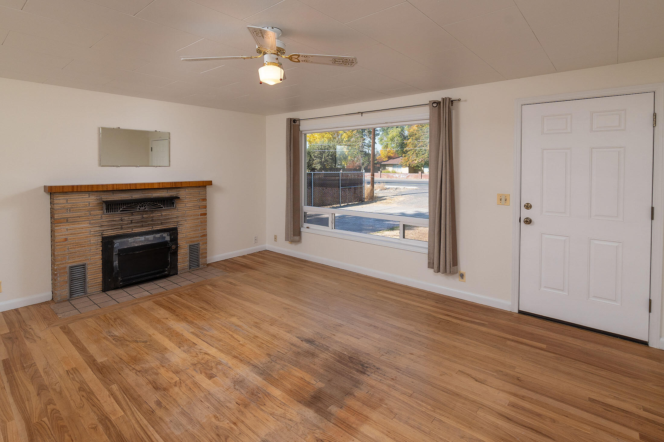 Schnoors - Residential