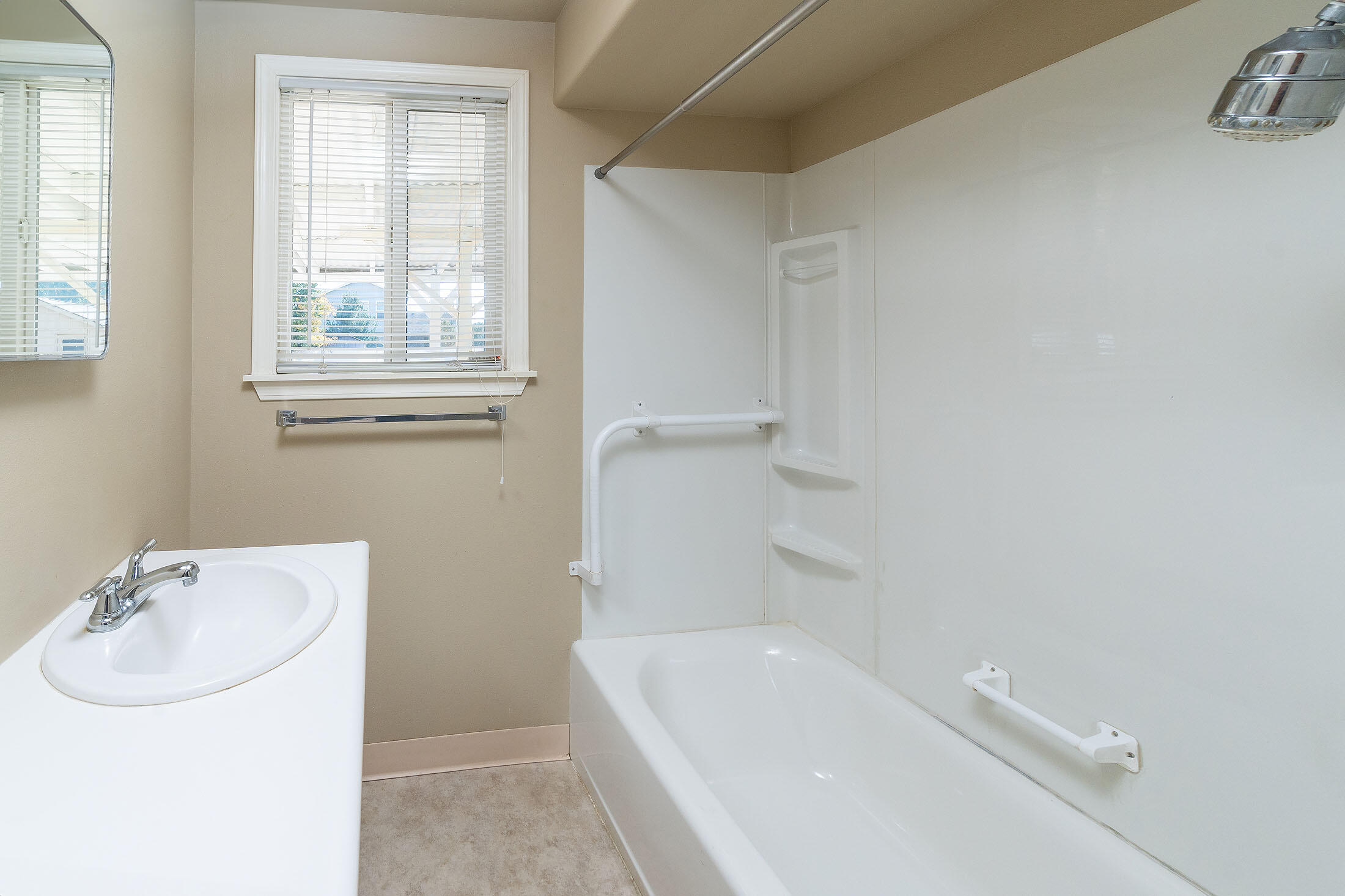 Schnoors - Residential