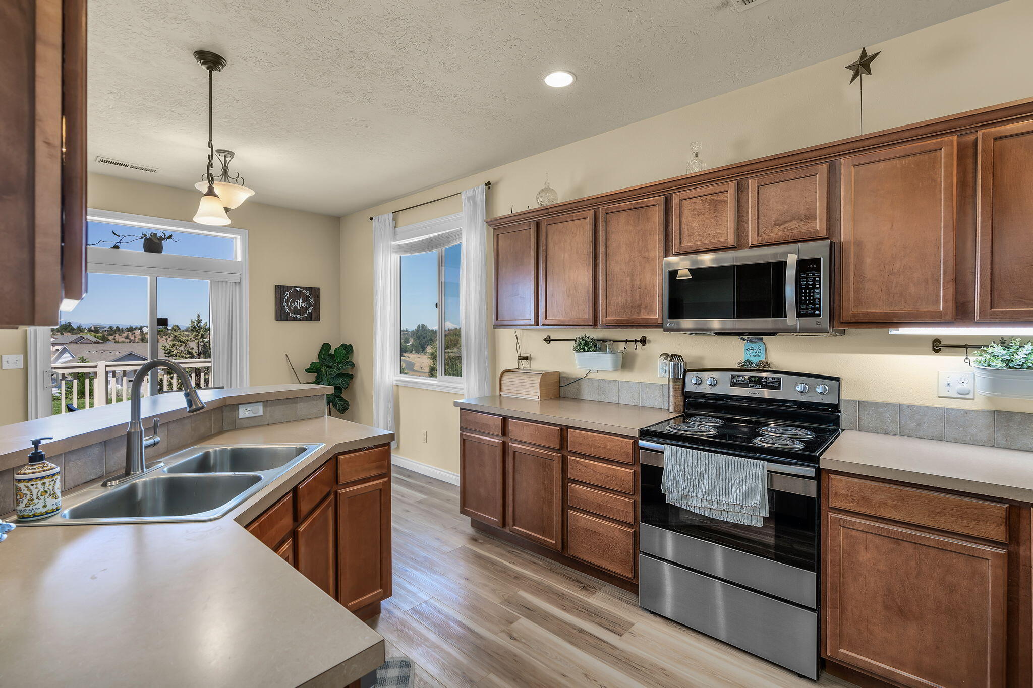 Canyon View - Residential