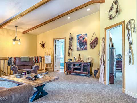 Tiny photo for 22929 Rivercrest Drive, Chiloquin, OR 97624 (MLS # 220224821)