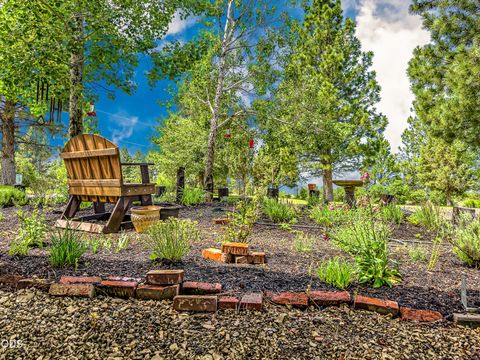 Tiny photo for 22929 Rivercrest Drive, Chiloquin, OR 97624 (MLS # 220224821)