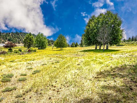 Tiny photo for 22929 Rivercrest Drive, Chiloquin, OR 97624 (MLS # 220224821)