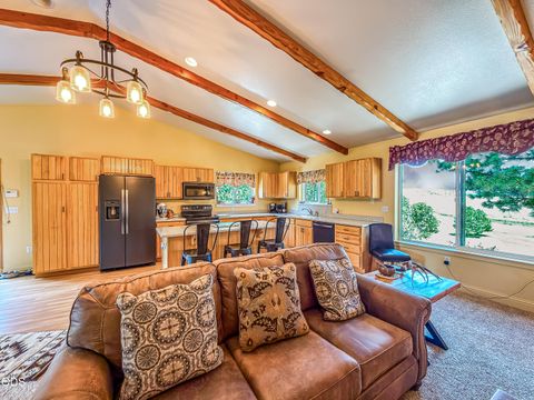Tiny photo for 22929 Rivercrest Drive, Chiloquin, OR 97624 (MLS # 220224821)
