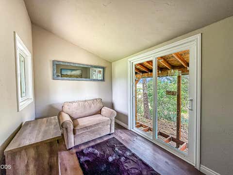 Tiny photo for 22929 Rivercrest Drive, Chiloquin, OR 97624 (MLS # 220224821)
