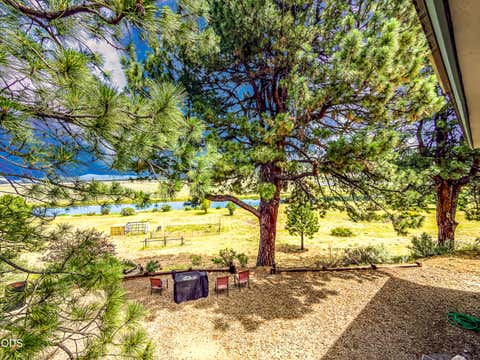Tiny photo for 22929 Rivercrest Drive, Chiloquin, OR 97624 (MLS # 220224821)
