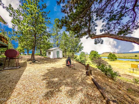 Tiny photo for 22929 Rivercrest Drive, Chiloquin, OR 97624 (MLS # 220224821)