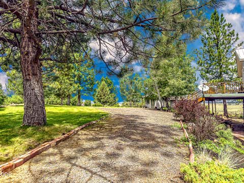Tiny photo for 22929 Rivercrest Drive, Chiloquin, OR 97624 (MLS # 220224821)