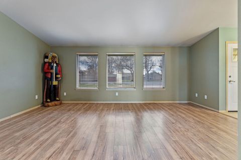 Tiny photo for 3465 Boardman Avenue, Klamath Falls, OR 97603 (MLS # 220217148)