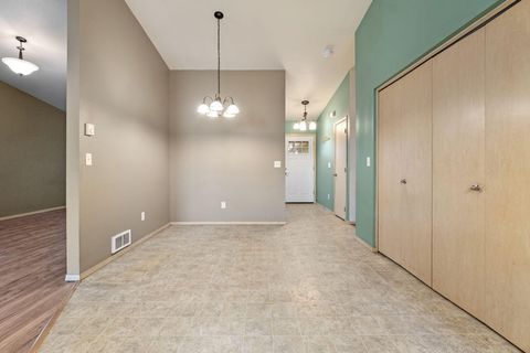 Tiny photo for 3465 Boardman Avenue, Klamath Falls, OR 97603 (MLS # 220217148)