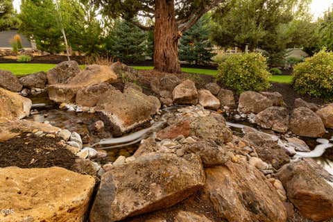 Tiny photo for 1385 Spring Ridge Court, Redmond, OR 97756 (MLS # 220226676)