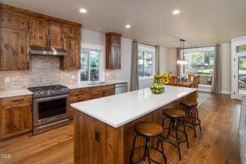 Tiny photo for 1385 Spring Ridge Court, Redmond, OR 97756 (MLS # 220226676)