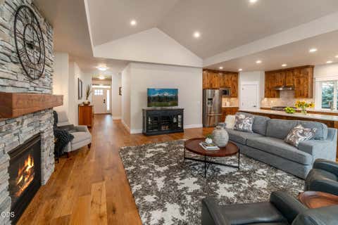 Tiny photo for 1385 Spring Ridge Court, Redmond, OR 97756 (MLS # 220226676)