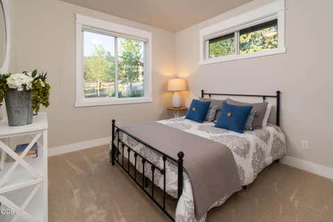 Tiny photo for 1385 Spring Ridge Court, Redmond, OR 97756 (MLS # 220226676)