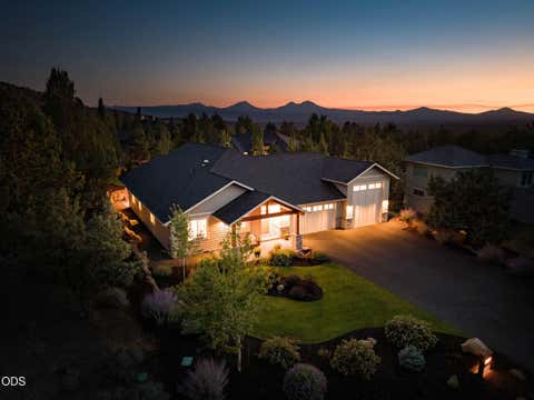 Tiny photo for 1385 Spring Ridge Court, Redmond, OR 97756 (MLS # 220226676)