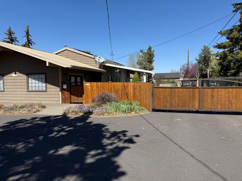 1027 NW Elm Avenue Redmond OR 97756