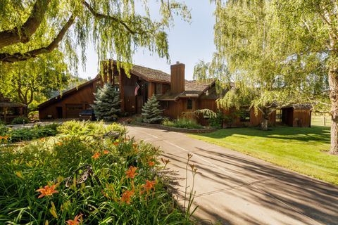 Tiny photo for 59926 Comstock Road, Cove, OR 97824 (MLS # 220209705)