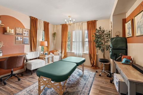 Tiny photo for 27 Crater Lake Avenue, Medford, OR 97504 (MLS # 220215061)