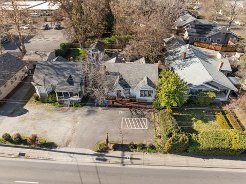 Tiny photo for 27 Crater Lake Avenue, Medford, OR 97504 (MLS # 220215061)