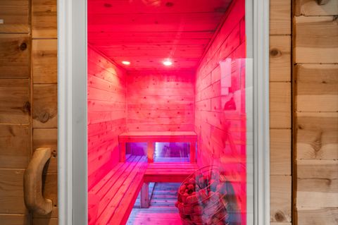 Tiny photo for 27 Crater Lake Avenue, Medford, OR 97504 (MLS # 220215061)