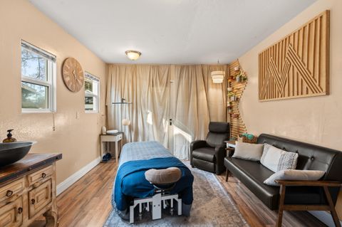 Tiny photo for 27 Crater Lake Avenue, Medford, OR 97504 (MLS # 220215061)