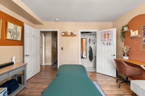 Tiny photo for 27 Crater Lake Avenue, Medford, OR 97504 (MLS # 220215061)