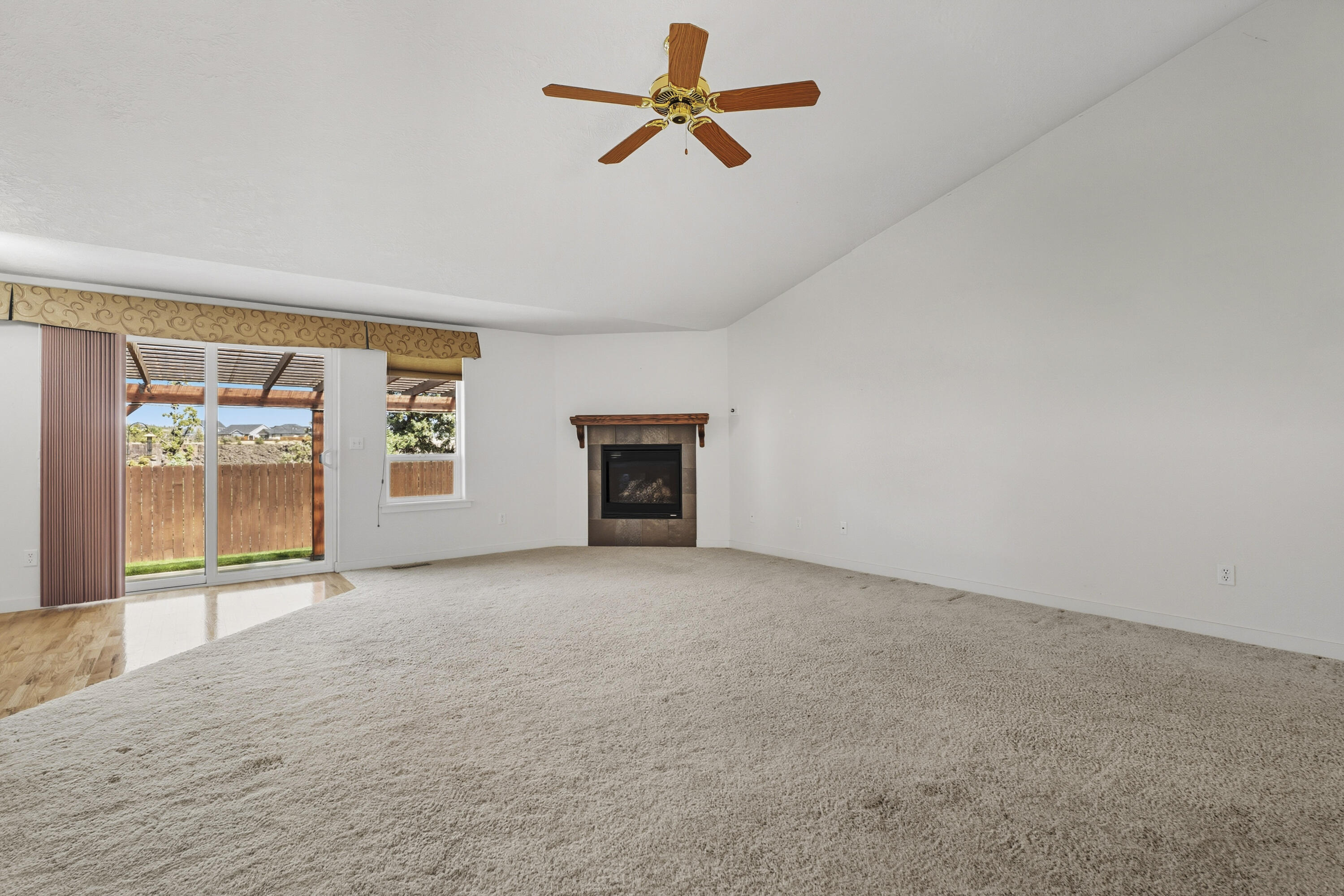 Echo Rim Estates - Residential