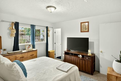 Tiny photo for 659 Herman Avenue, Medford, OR 97501 (MLS # 220211461)