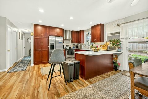 Tiny photo for 659 Herman Avenue, Medford, OR 97501 (MLS # 220211461)