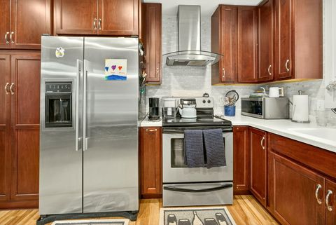 Tiny photo for 659 Herman Avenue, Medford, OR 97501 (MLS # 220211461)