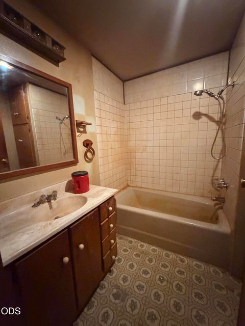 Tiny photo for 1342 Johnson Avenue, Klamath Falls, OR 97601 (MLS # 220223559)