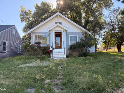 Photo of 1342 Johnson Avenue, Klamath Falls, OR 97601 (MLS # 220223559)