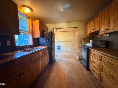 Tiny photo for 1342 Johnson Avenue, Klamath Falls, OR 97601 (MLS # 220223559)